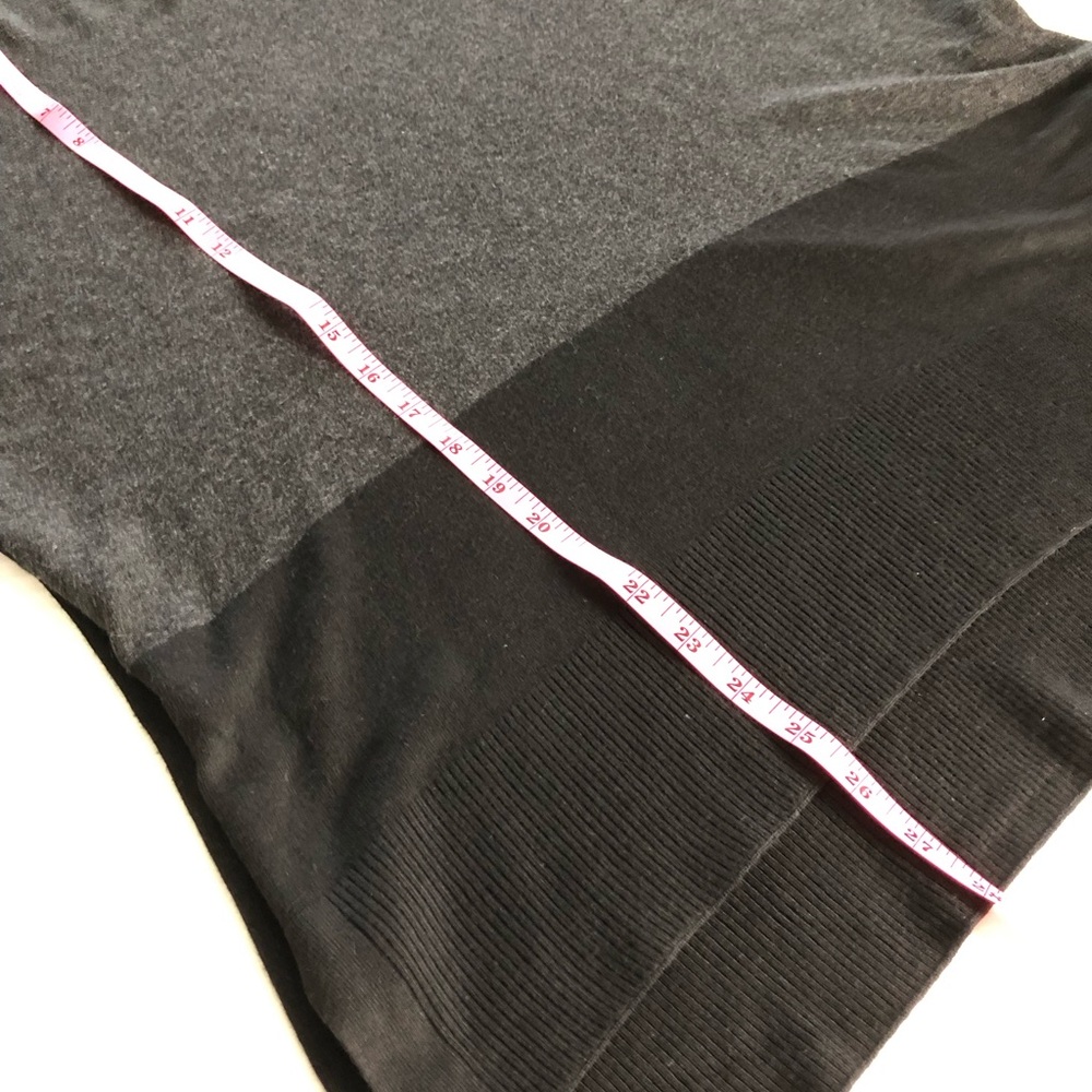 Eileen Fisher Viscose Dolman Sleeve Color Block Sweater. Size Medium. - Picture 8 of 10